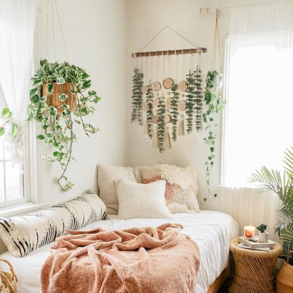 New Artificial Greenery Eucalyptus with Wooden Stick for Wall Decoration - Picture 9 of 11